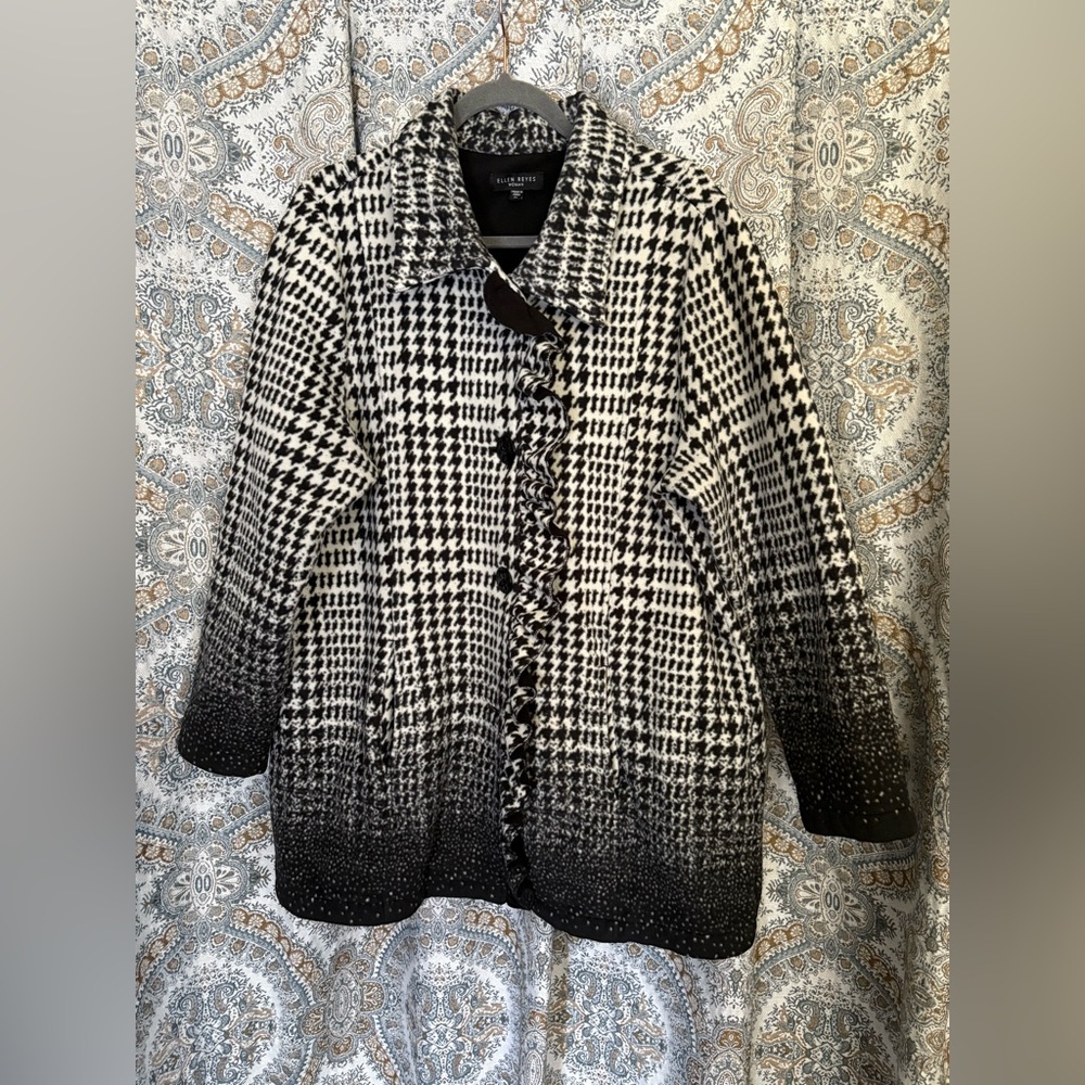 Ellen Reyes Black and White Houndstooth